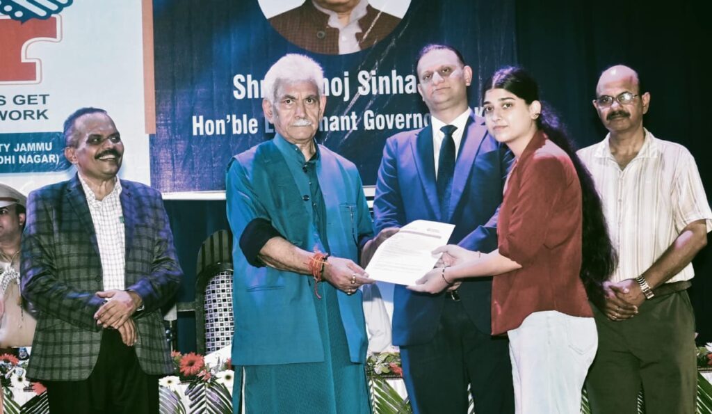 Lieutenant Governor addresses Cluster University Jammu’s Mega Job Fair-2025 at Jammu