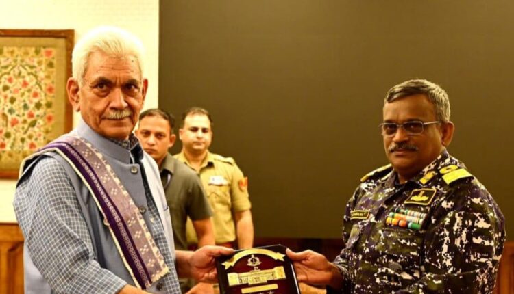 Lieutenant Governor Interacts with Officers Attending NDC Course