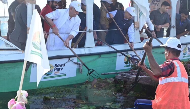 LG Manoj Sinha Leads Dal Lake Cleanliness Drive in Srinagar