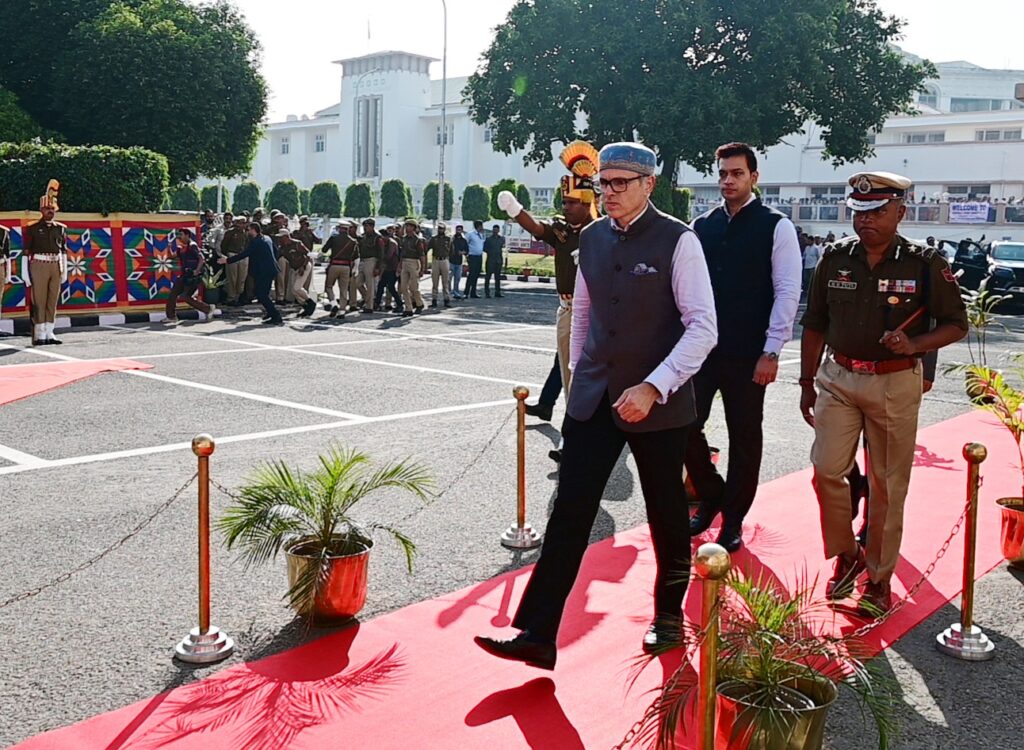 Jammu Welcomes CM Omar Abdullah as Darbar Move Begins